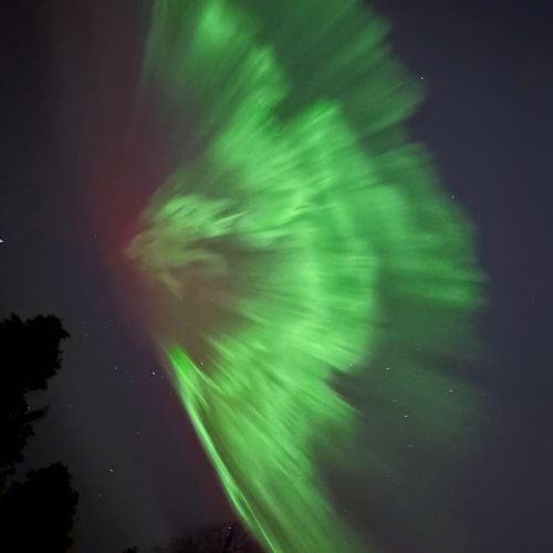 Northern_lights_lapland_sky