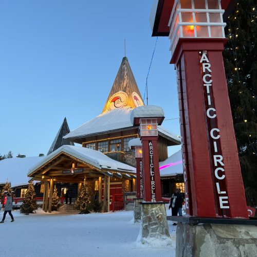 Santa_village_rovaniemi