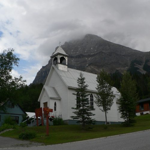 canada-banff-church