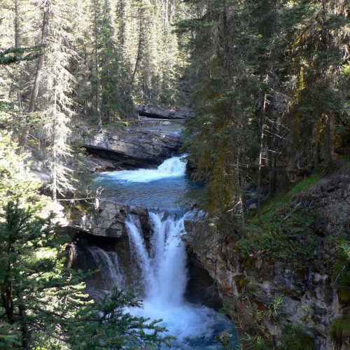 canada-johston-canyon-waterfall-blue