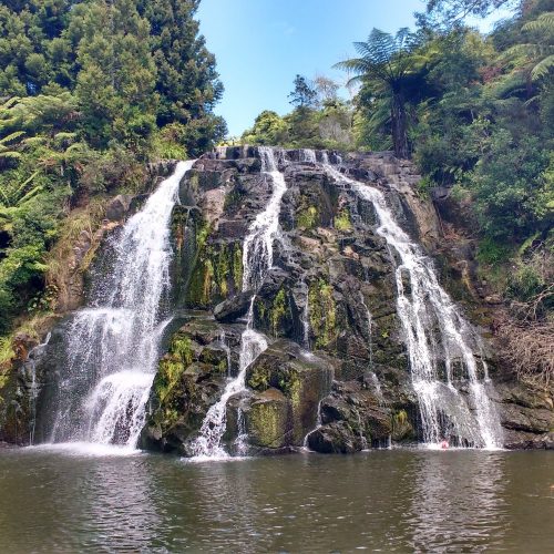 new-zealand-Owharoa-Falls