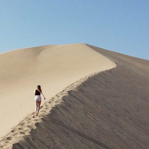 peru-huacachina-dunes-desert